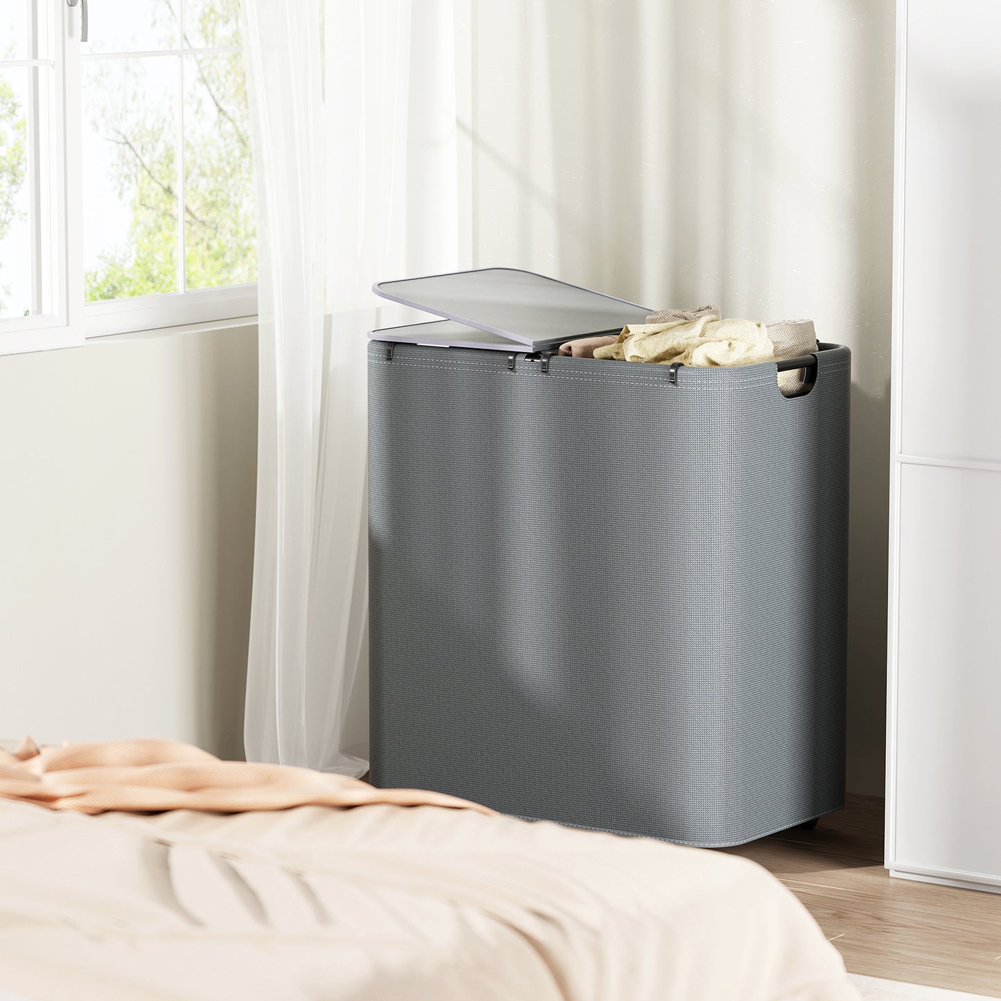 Delamu 150 liter laundry basket with wheels